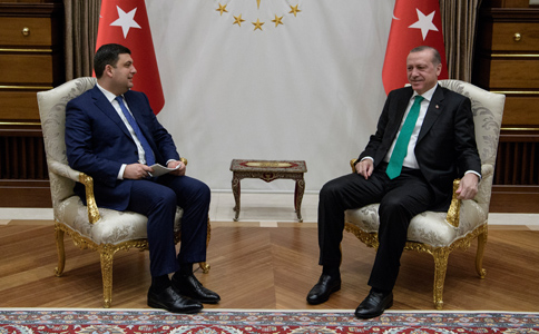Гройсман и Эрдоган договорились о реализации конкретных экономических проектов