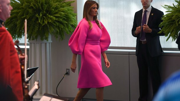 Стилист Мелании Трамп объяснил, как одевать первых леди