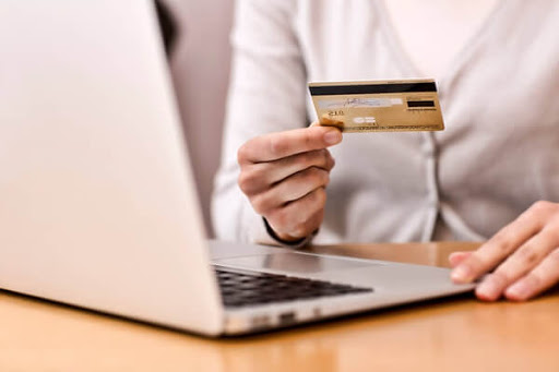 Выгодно ли оформить кредит онлайн?