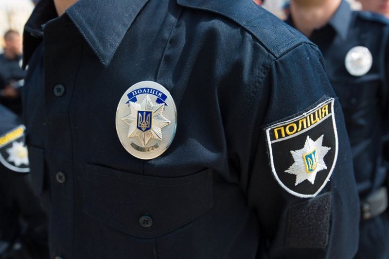В Киеве грабители отобрали у мужчины сумку с миллионом гривен