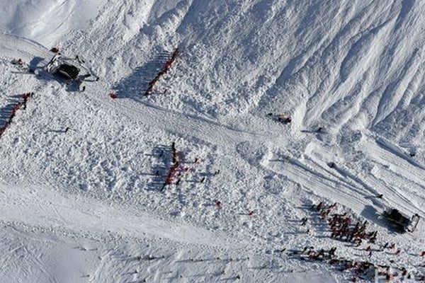 В Иране сошла лавина, погибли альпинисты