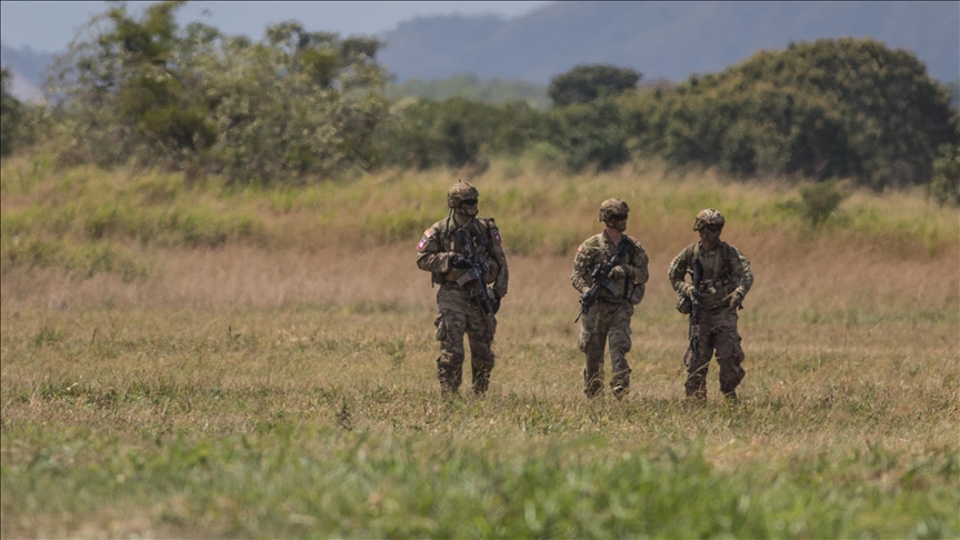 Солдат убит, более 20 ранены в результате обстрелов колумбийских военных баз