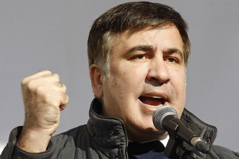 В Грузии собирают подписи под требованием прекратить преследование Саакашвили