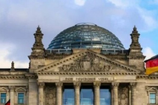 В парламенте Германии призвали предоставить Украине оружие