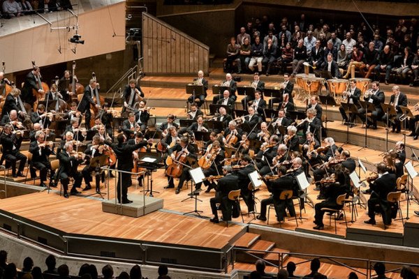 Берлинский филармонический оркестр проспонсирует два украинских симфонических оркестра