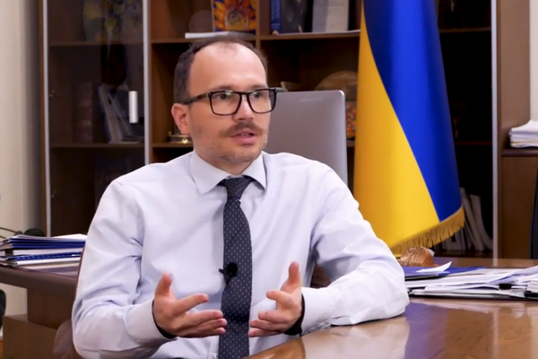 Венецианская комиссия рекомендовала Украине отложить имплементацию закона об олигархах, – Малюська