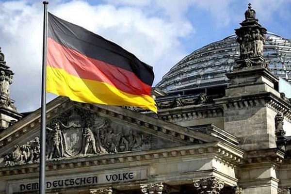 Парламент Германии одобрил закон, облегчающий миграцию квалифицированных работников