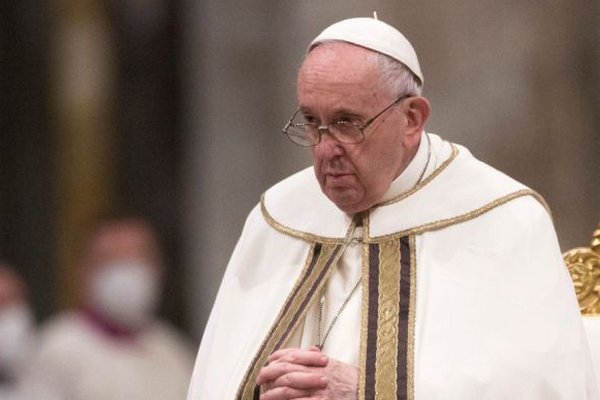 Папа Римский не произнес запланированную речь, потому что плохо себя чувствует