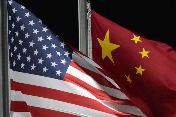 Китай требует отменить санкции США, если Белый дом хочет улучшить отношения между странами — Bloomberg