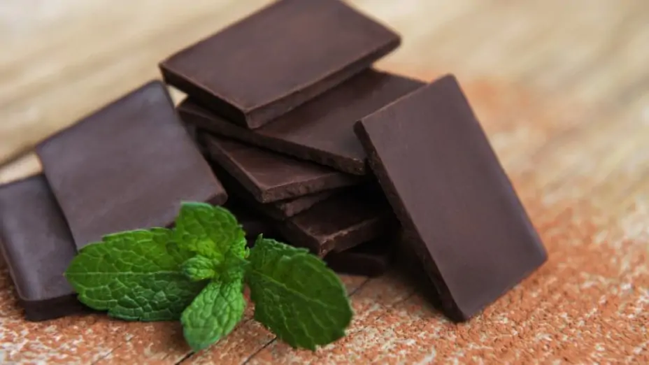 Получится лучше и дешевле магазинного: как приготовить шоколад всего из четырех ингредиентов