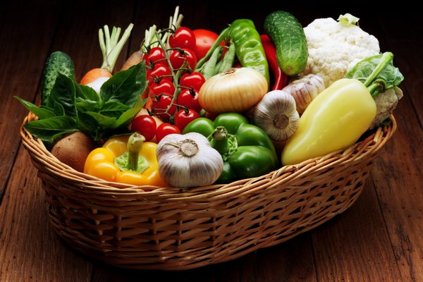 Какие овощи лучше есть сырыми и почему