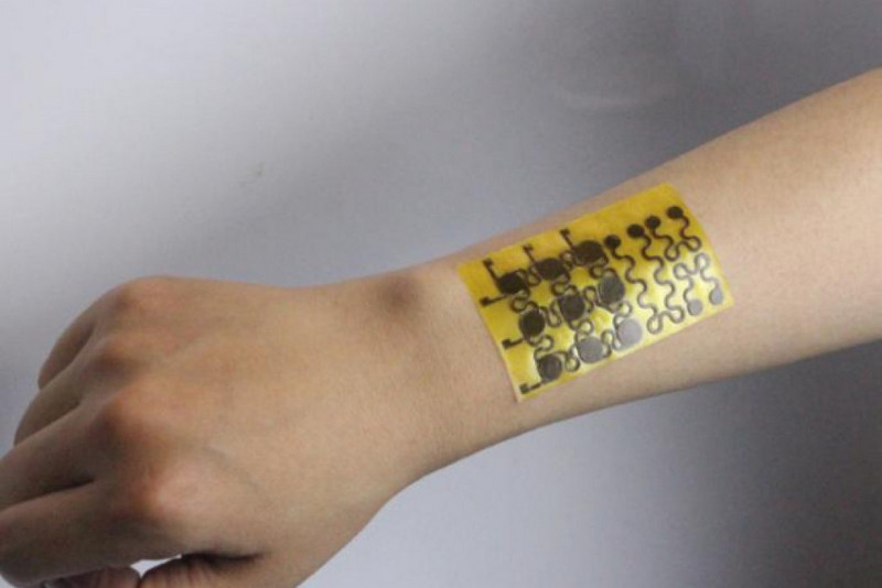 Американские ученые создали гибкую «электронную» кожу