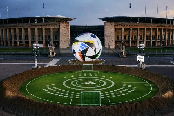 Евро-2024: представили официальный мяч соревнований