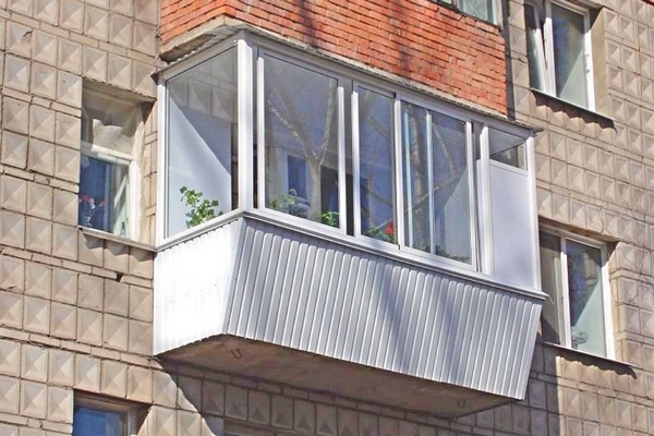 Балкон под ключ в Днепре: остекление и ремонт