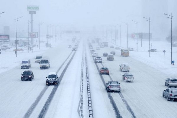 Непогода в Украине: водителей предупредили о возможных ограничениях на ряде трасс