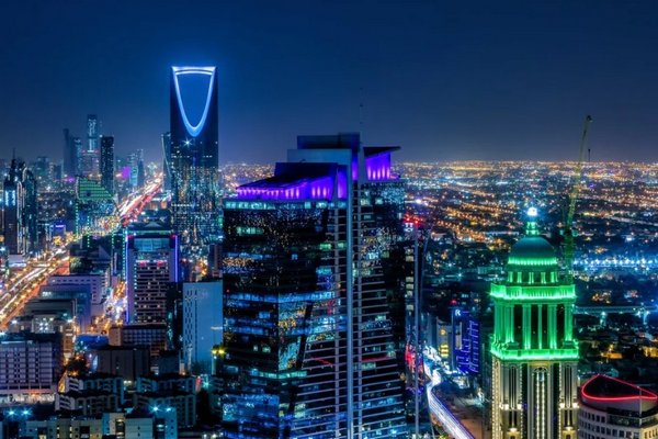 Foster + Partners проектируют в Саудовской Аравии небоскреб высотой 2 км