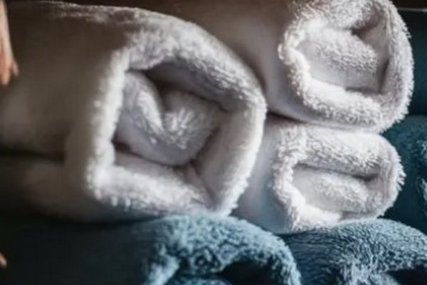 Станут мягче пуха: хитрый способ обновить полотенца