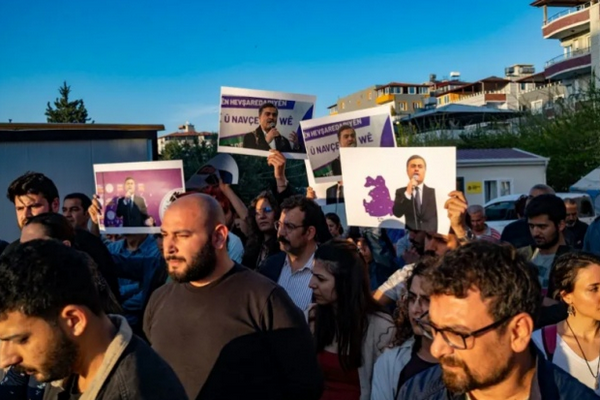 В Турции вспыхнули протесты после снятия с выборов оппозиционера: десятки задержанных