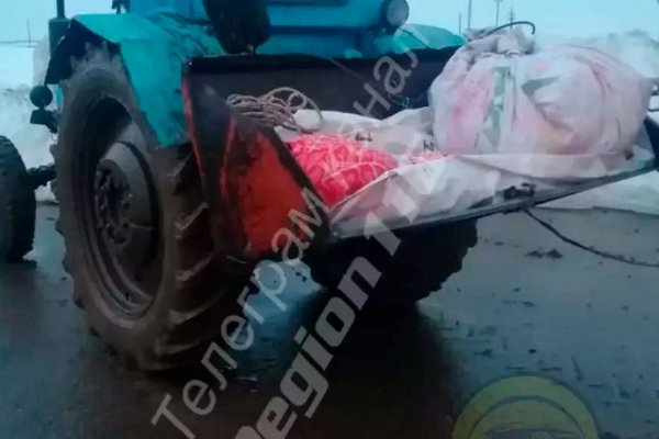 В России тело умершей пенсионерки везли в морг в ковше трактора