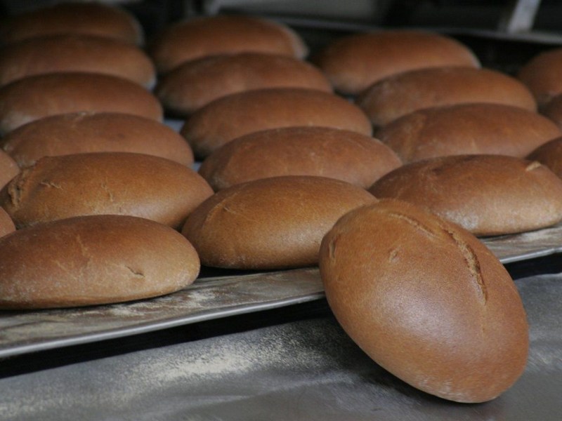 Хлеб в Украине дорожает на 2% в месяц из-за убытков производителей в прошлые годы - эксперт