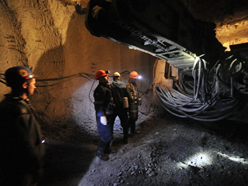 В Кузбассе приостановили работу на шахте после задымления