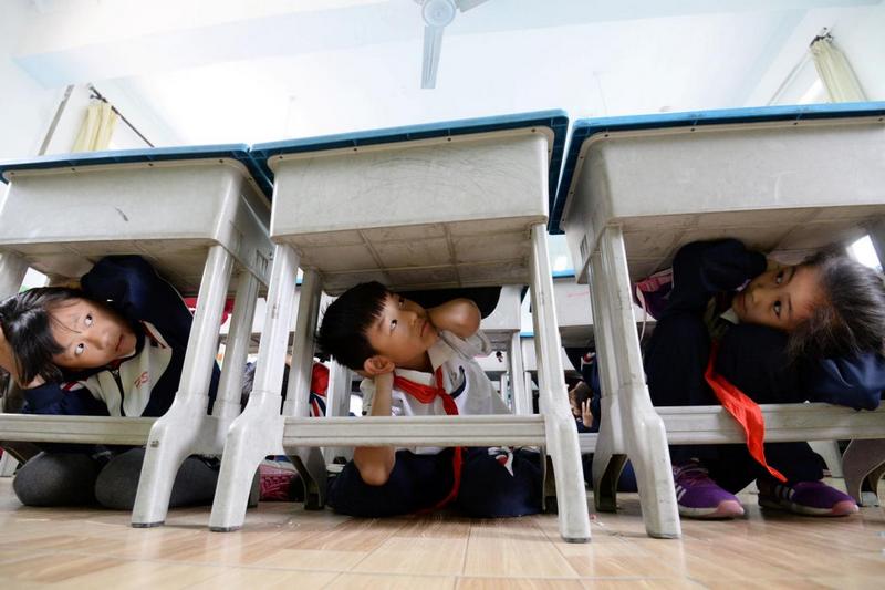 Постоянное наблюдение: в Китае тестируют систему контроля за школьниками на уроках