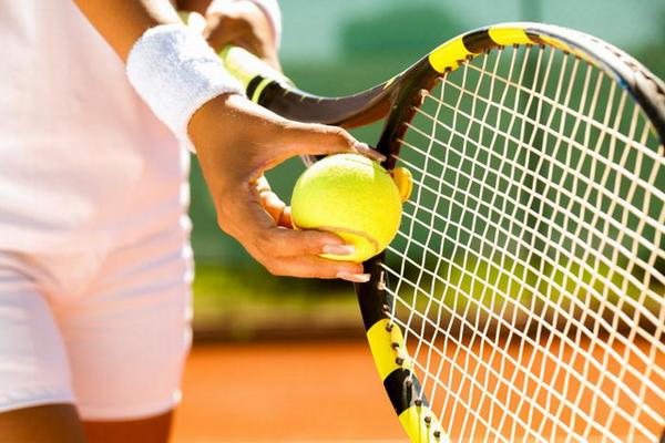 Как правильно держать ракетку в большом теннисе?