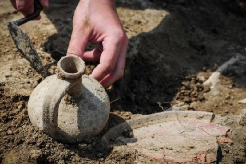 Китайские археологи нашли 136 древних гробниц