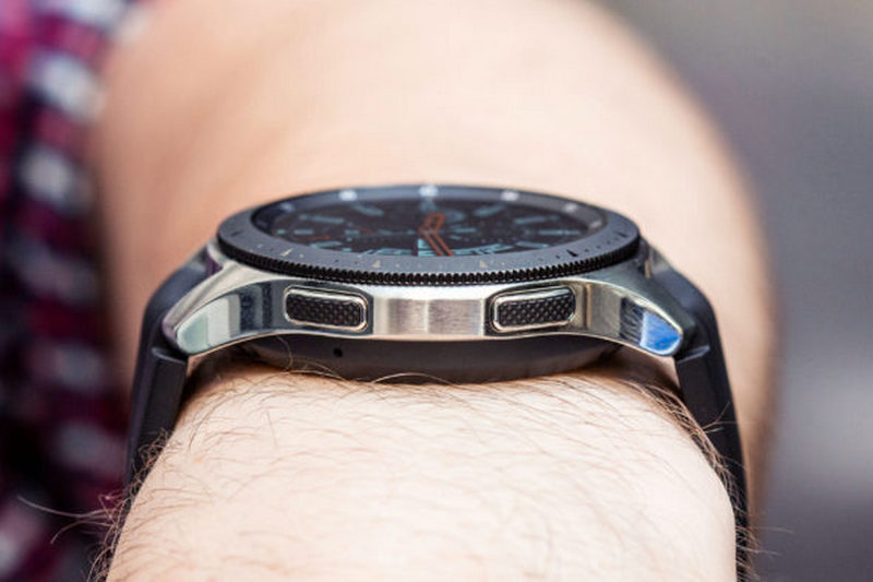 Samsung презентовал умные часы: что в них особенного