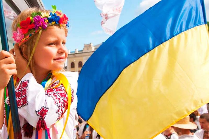 Видео: трогательный ролик о том, сколько на самом деле Украине лет
