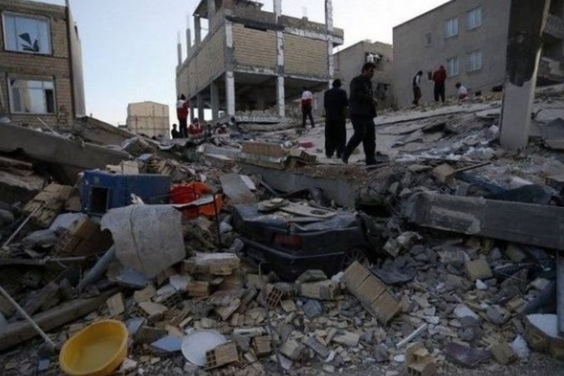 В Иране произошло мощное землетрясение, есть жертвы