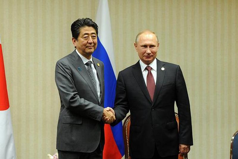 В Японии напомнили Путину о позиции Токио по Курильским островам