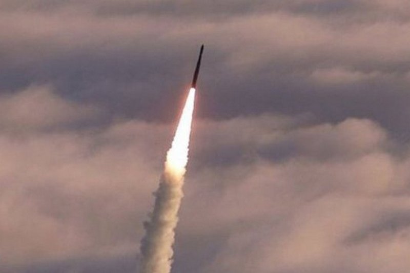 США успешно испытали в Тихом океане ракету-перехватчик