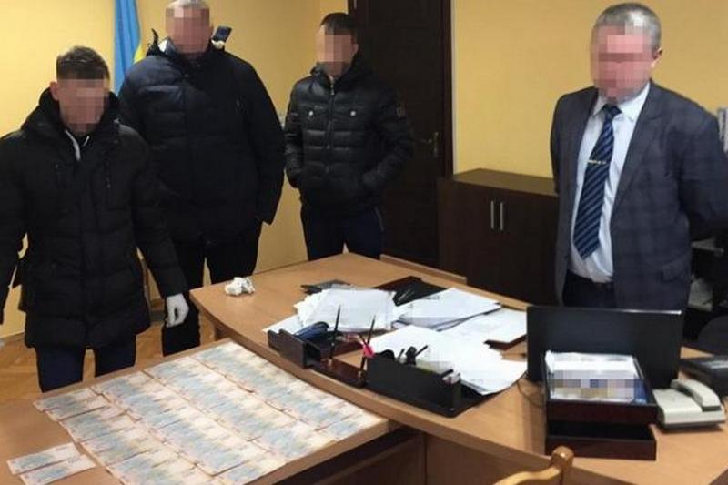 Во Львовской области задержали на взятке главу райгосадминистрации