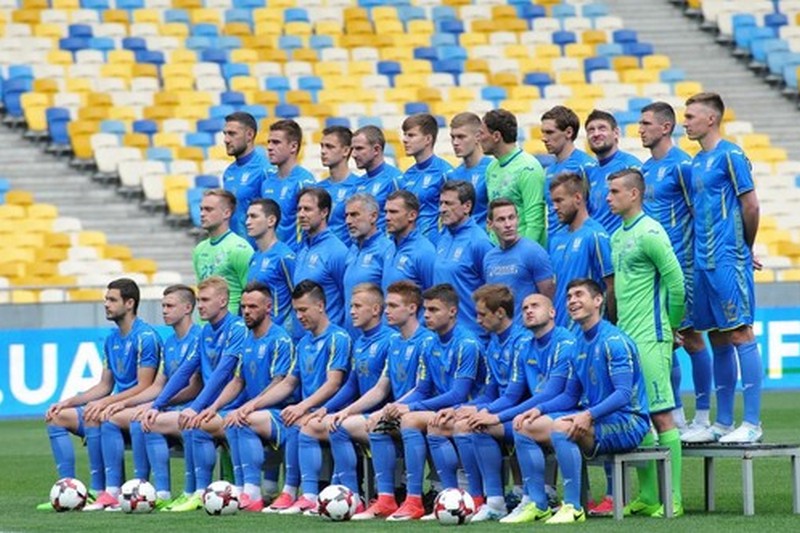 Футбольная сборная Украины поднялась на три позиции в рейтинге ФИФА