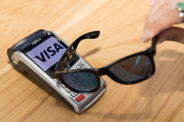Visa придумала очки для безналичных расчетов на базе технологии NFC