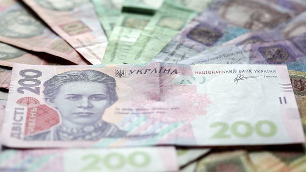 В Украине упали средние зарплаты
