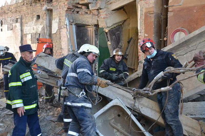 Обрушение жилого дома в Дрогобыче. Правоохранители задержали двух работников коммунального хозяйства
