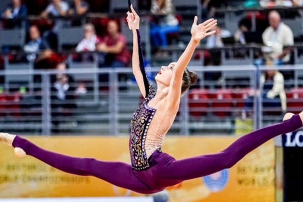 Юная украинская гимнастка выиграла медаль чемпионата мира