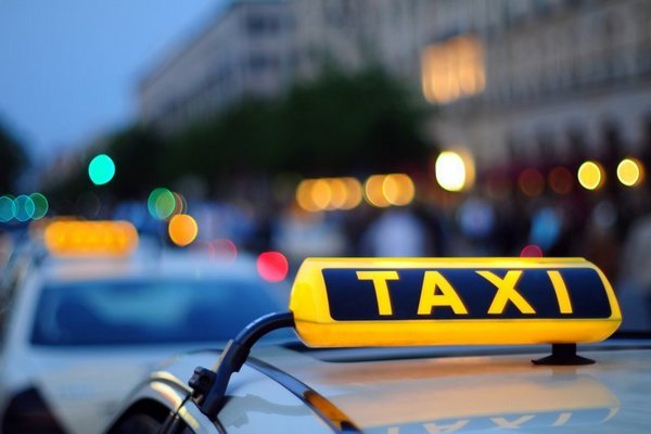 Онлайн-служба заказа такси: подработка или прибыльный бизнес?