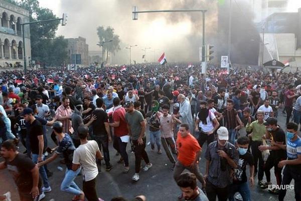 Протесты в Ираке: 12 погибших, более 600 раненых