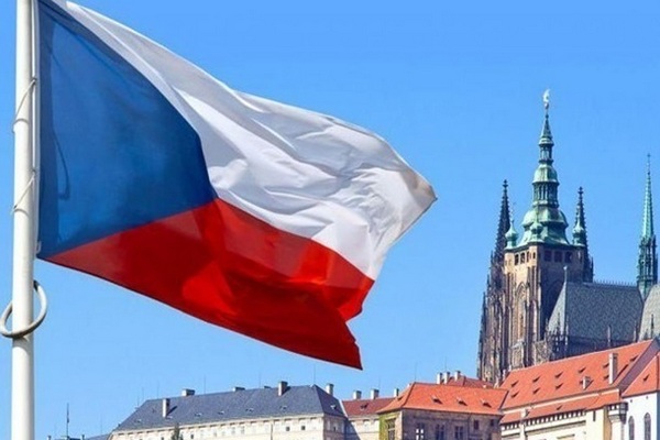 В Чехии заявляют о разоблачении российских шпионов. Москва отрицает