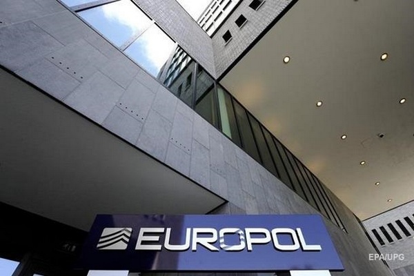 Европол арестовал 60 интернет-мошенников