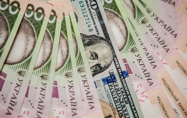 Курсы валют: НБУ ослабил гривну после трех дней роста