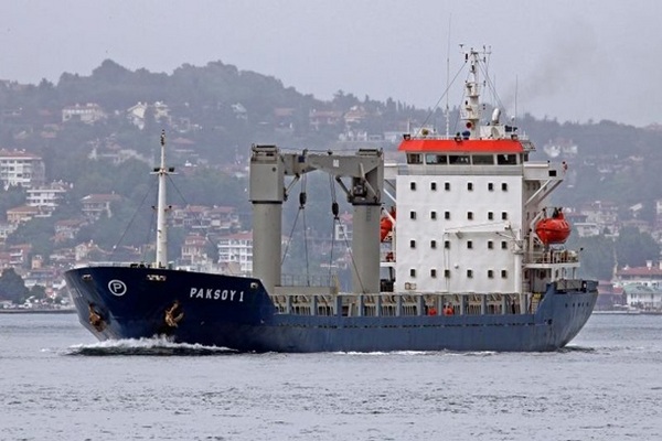 У побережья Нигерии пираты похитили 19 моряков