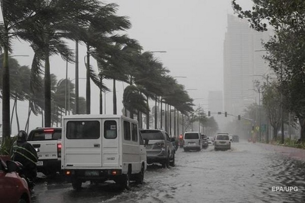 На Филиппины обрушился тайфун, 17 погибших