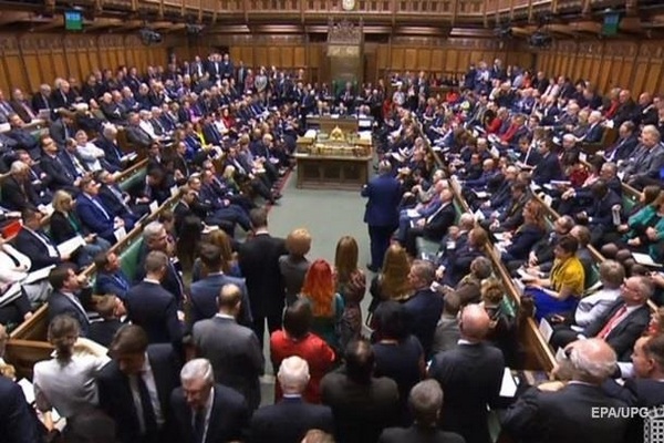 Британский парламент одобрил соглашение о Brexit