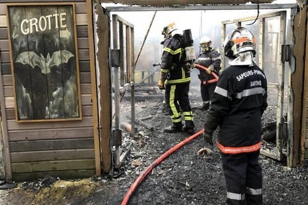 В зоопарке Франции при пожаре сгорели более 60 животных