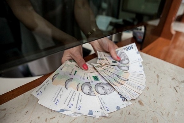 Госстат озвучил темпы роста зарплат украинцев