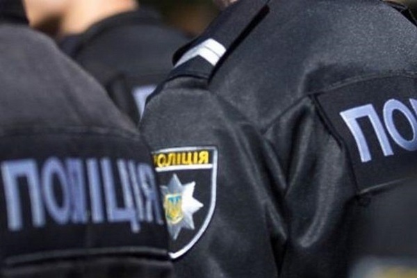 В Черкасской области мужчина напал на полицейского